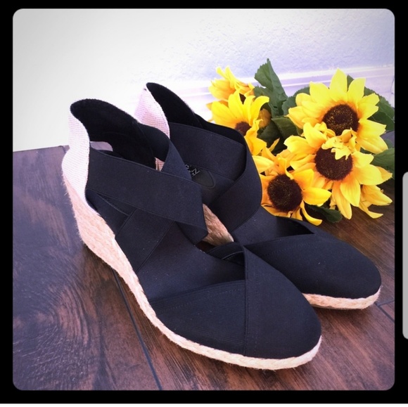 Ralph Lauren Shoes - Ralph Lauren espadrilles wedge sandals